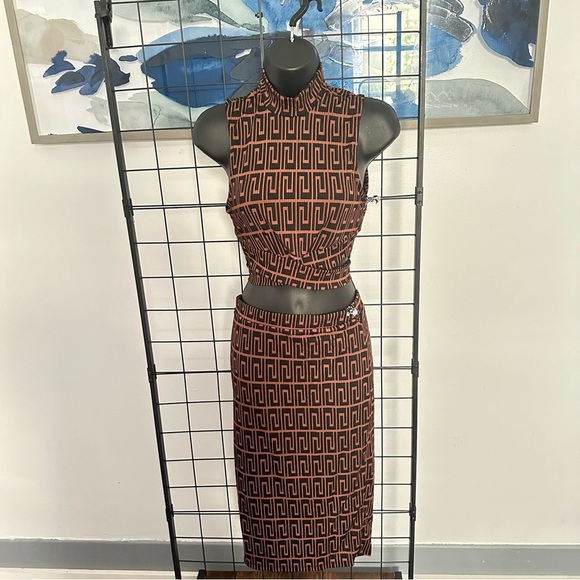 BROWN/BLACK PRINT DESIGN RIBBED MOCK NECK CUT OUT TOP & MIDI SKIRT SET - Picture 5 of 12